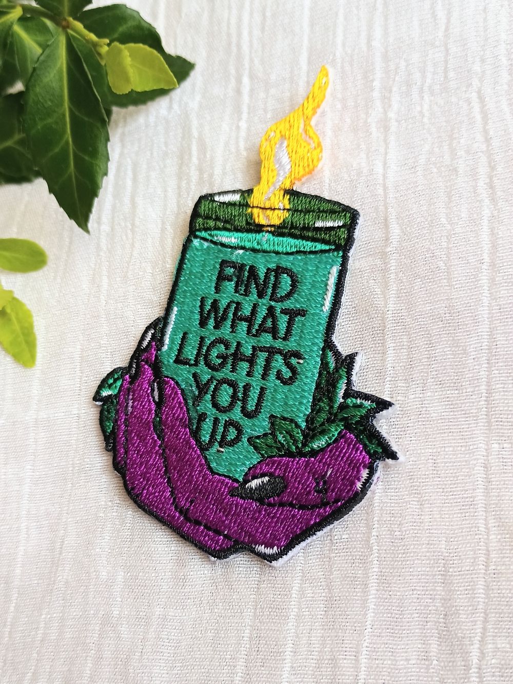 🔮 OCCULT POP 🔮 x 1 Maximalist Y2K Style Embroidered Iron-On / Patch, Mending